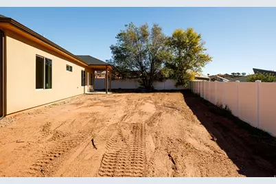 786 E Cedar Cir, Kanab, UT 84741 - Photo 28