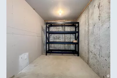 1174 W 1580 N, Clinton, UT 84015 - Photo 18