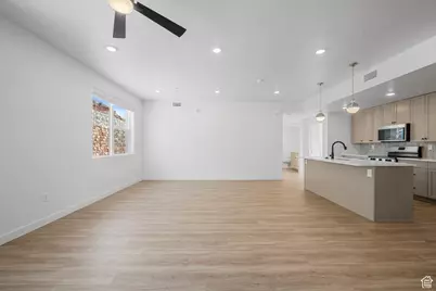 226 N Cliffside Dr #L300, Hurricane, UT 84737 - Photo 8