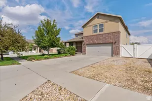 13887 S Lamont Lowell Cir W, Herriman, UT 84096 - Photo 2