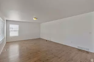 13887 S Lamont Lowell Cir W, Herriman, UT 84096 - Photo 16