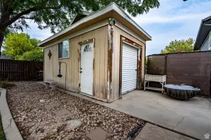 1352 W 8780 S, West Jordan, UT 84088 - Photo 32