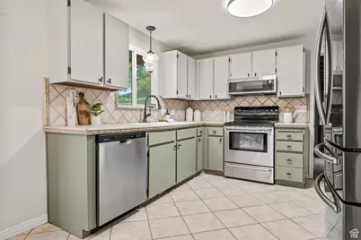 1352 W 8780 S, West Jordan, UT 84088 - Photo 10