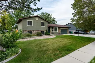 1352 W 8780 S, West Jordan, UT 84088 - Photo 2