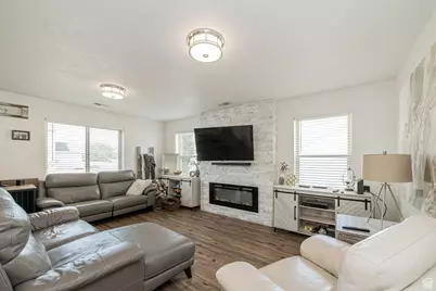 222 S 1170 E, Hyrum, UT 84319 - Photo 4