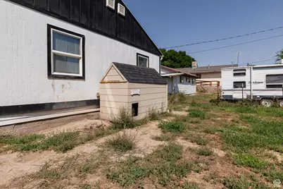 375 S 200 W, Tremonton, UT 84337 - Photo 22