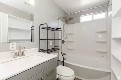 375 S 200 W, Tremonton, UT 84337 - Photo 4