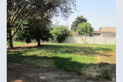 1122 E 1250 N, Layton, UT 84040 - Photo 36