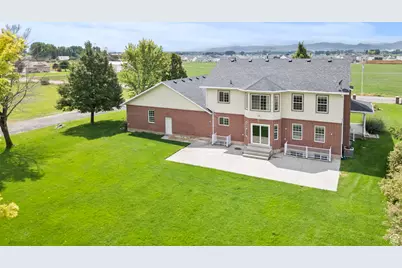 560 N 400 W, Smithfield, UT 84335 - Photo 54