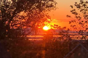 1212 N 850 E, Bountiful, UT 84010 - Photo 2