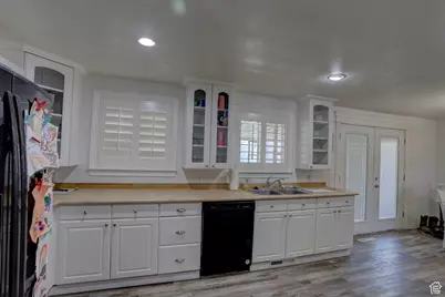 590 N Brook Ave, Tooele, UT 84074 - Photo 10