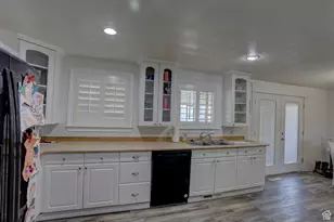 590 N Brook Ave, Tooele, UT 84074 - Photo 10