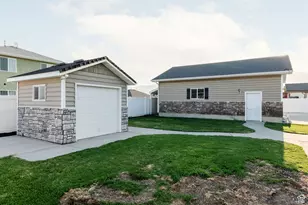 637 W 150 N, Hyrum, UT 84319 - Photo 40