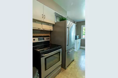 665 E 400 S, River Heights, UT 84321 - Photo 10