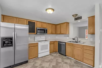 1909 N 70 W, Tooele, UT 84074 - Photo 12