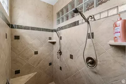 1635 N Liberty Dr, Washington, UT 84780 - Photo 24
