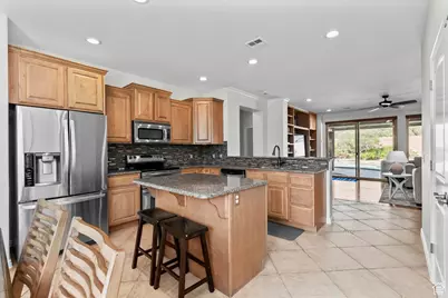 1635 N Liberty Dr, Washington, UT 84780 - Photo 10