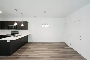 858 N Coulsen Dr, Saratoga Springs, UT 84045 - Photo 4