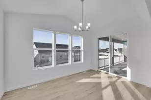 8645 N Halloran Ct, Lake Point, UT 84074 - Photo 6