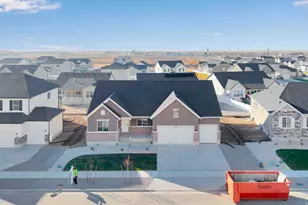 8645 N Halloran Ct, Lake Point, UT 84074 - Photo 28