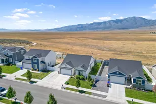 7747 N Seabiscuit Rd, Eagle Mountain, UT 84005 - Photo 32