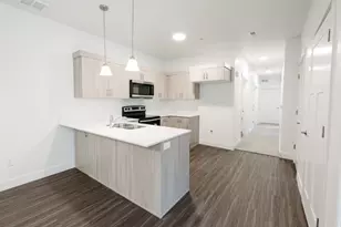 858 N Coulsen Dr, Saratoga Springs, UT 84045 - Photo 4