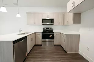 858 N Coulsen Dr, Saratoga Springs, UT 84045 - Photo 6