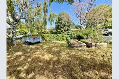 1358 E Maplewood Cir, Murray, UT 84121 - Photo 28