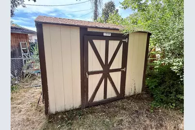 1358 E Maplewood Cir, Murray, UT 84121 - Photo 30