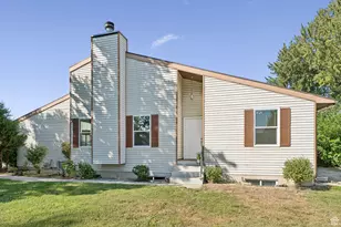 8655 S Green Way, Sandy, UT 84094 - Photo 2