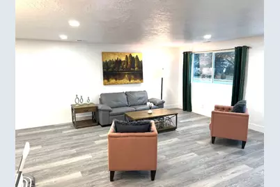 1448 E Estrellita Dr, Sandy, UT 84093 - Photo 6