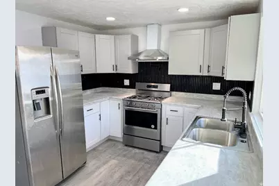 1448 E Estrellita Dr, Sandy, UT 84093 - Photo 8