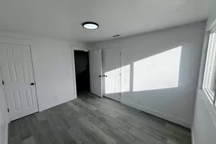 1448 E Estrellita Dr, Sandy, UT 84093 - Photo 12