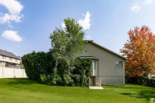 947 E Grn Rd, Fruit Heights, UT 84037 - Photo 36