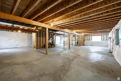 947 E Green Rd, Fruit Heights, UT 84037 - Photo 32