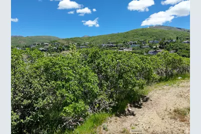 1785 S 1450 E #604, Bountiful, UT 84010 - Photo 8