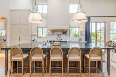 558 W Rheinfalls Cir, Midway, UT 84049 - Photo 2