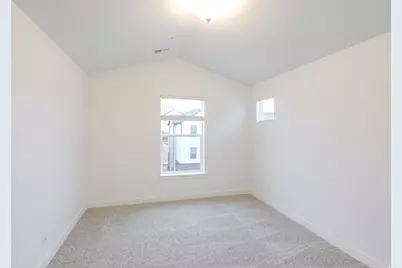 858 N Coulsen Dr #K304, Saratoga Springs, UT 84045 - Photo 6