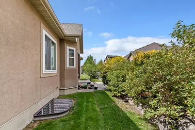 4084 W Shinnecock, Cedar Hills, UT 84062 - Photo 38