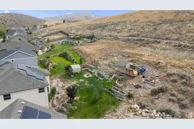 1982 E Pine Cone Rd, Eagle Mountain, UT 84005 - Photo 10