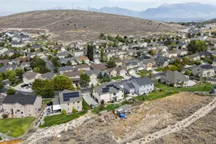 1982 E Pine Cone Rd, Eagle Mountain, UT 84005 - Photo 8