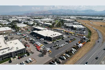 2055 S Pioneer Rd, Salt Lake City, UT 84104 - Photo 4