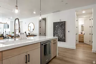 2250 E Murray Holladay Rd, Holladay, UT 84117 - Photo 10