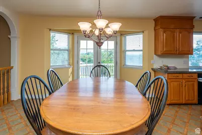 56 E 2050 N, Centerville, UT 84014 - Photo 14