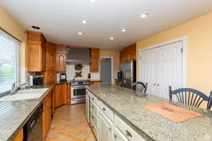 56 E 2050 N, Centerville, UT 84014 - Photo 12