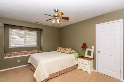 56 E 2050 N, Centerville, UT 84014 - Photo 18