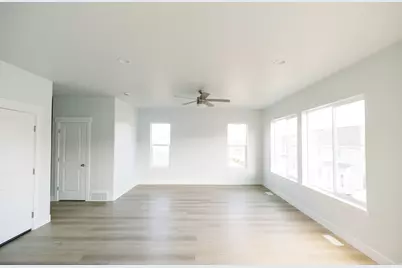916 N Banner Dr #626, Saratoga Springs, UT 84045 - Photo 6