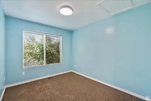 1692 S Willow Creek Cir W, Farmington, UT 84025 - Photo 20