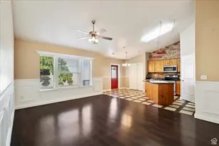 1692 S Willow Creek Cir W, Farmington, UT 84025 - Photo 10