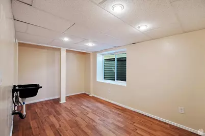 1692 S Willow Creek Cir W, Farmington, UT 84025 - Photo 22